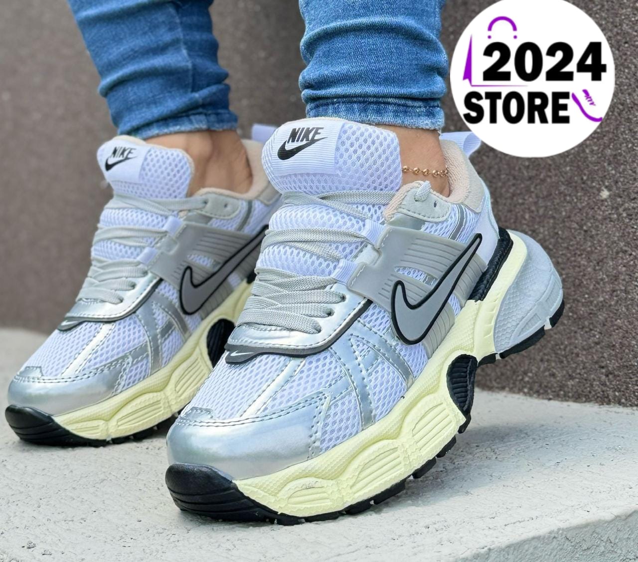 Gray helmet for bikers